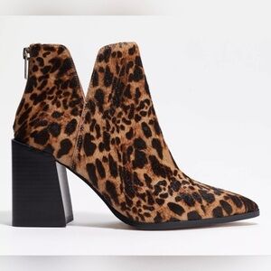 Vince Camuto Size 8.5 Booties Dyed Cow Hair Fur Animal Print Block Heel Leather